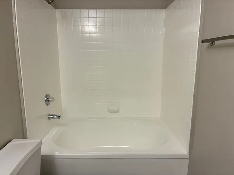 Mandalay Bay Apartments — Photo 48