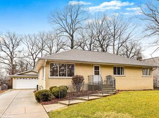 313 Pine St, Willow Springs, IL 60480