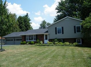 824 Surrey Ln, Lexington, KY 40503