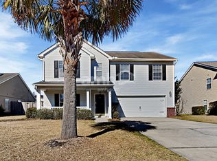 542 Holiday Dr, Summerville, SC 29483