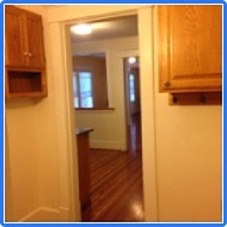 Small back hall off BR and bath