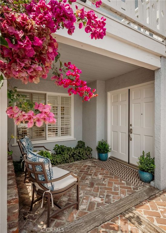 1901 Oak Ave, Manhattan Beach, CA - View 3
