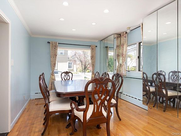 4th image of 7 Elliot Road