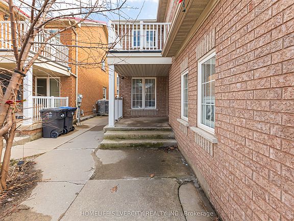 4th image of 19 Vintage Gate