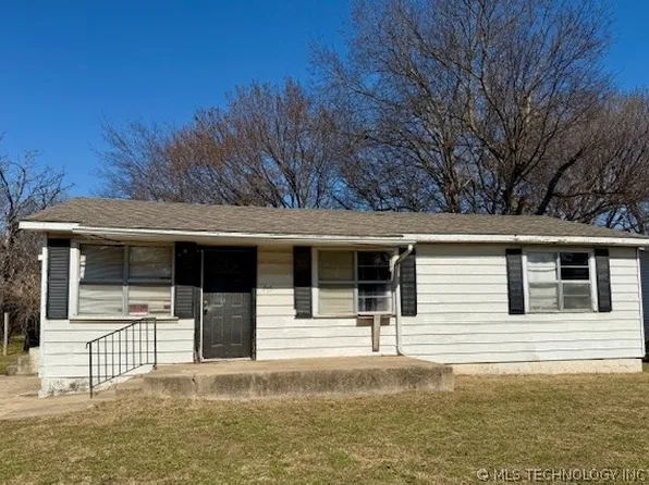 915 Martin Luther King Dr, Ardmore, OK 73401