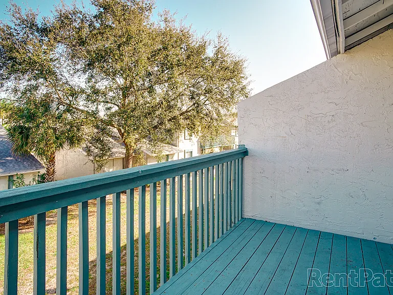 The Bahia Apartments — Photo 44