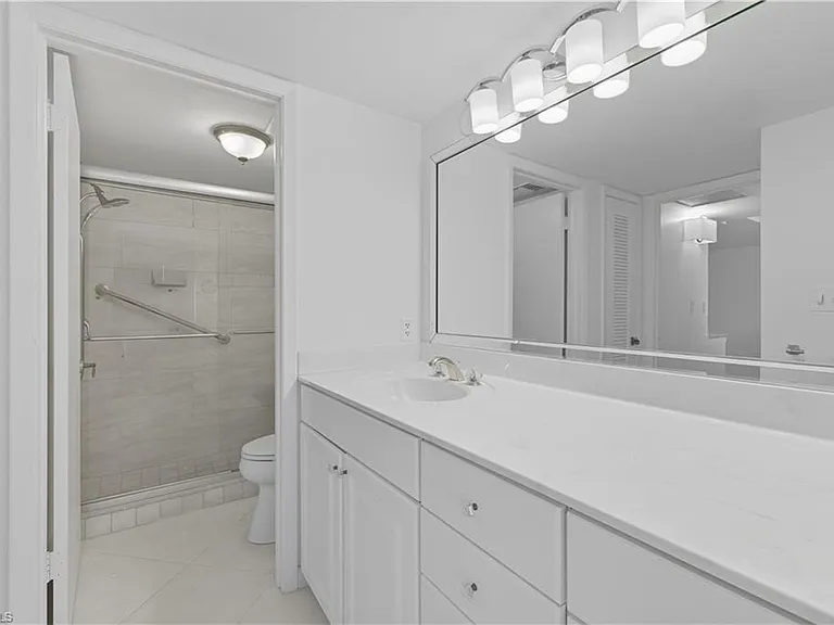 3443 Gulf Shore Blvd N #503 — Photo 14