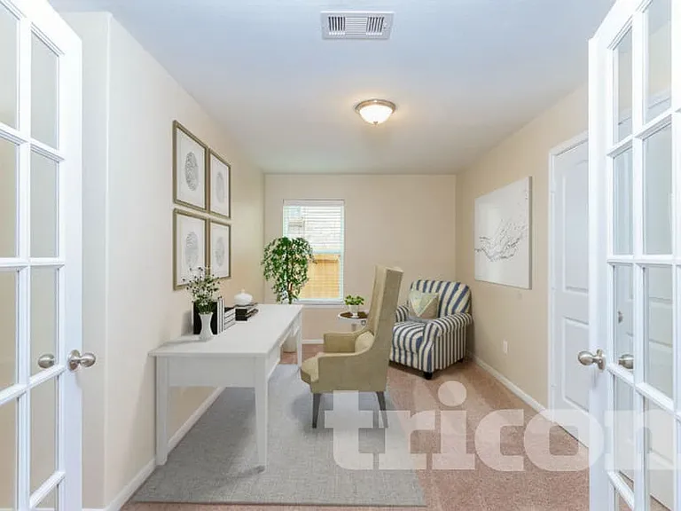 333 Summer Horse Dr — Photo 9