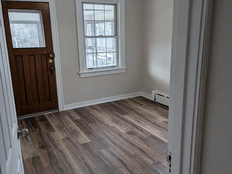 531 Halsey Ave — Photo 10