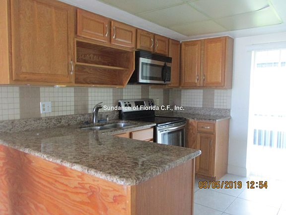 3rd image of 20 Las Brisas Way