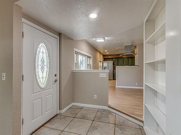 4th image of 1209 Park Ave