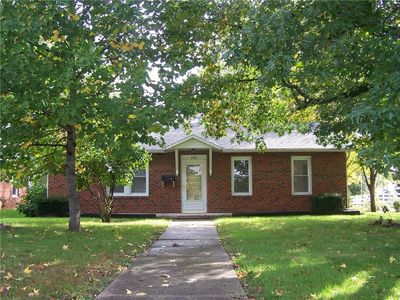 220 S Chestnut St, Saint Elmo, IL, 62458