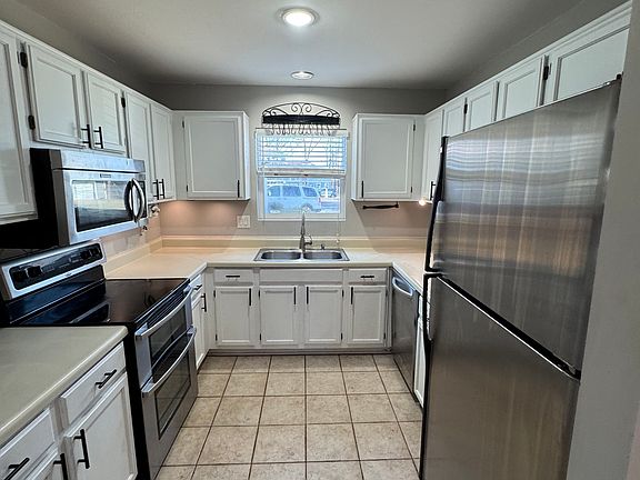 2nd image of 7617 Woods Ln Unit 62
