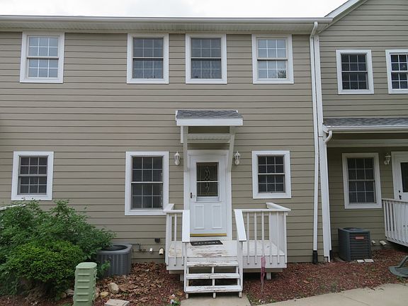 2nd image of 2041 Lisbon Rd APT B
