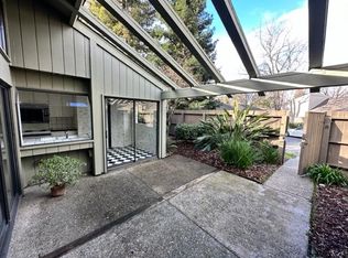 308 Dunbarton Cir, Sacramento, CA 95825