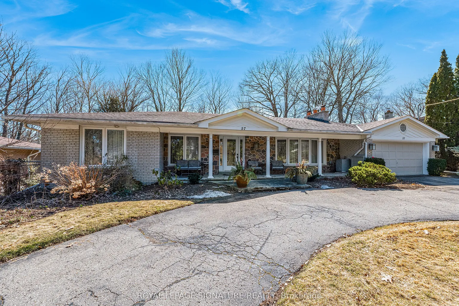 57 Forest Grove Dr photo 1