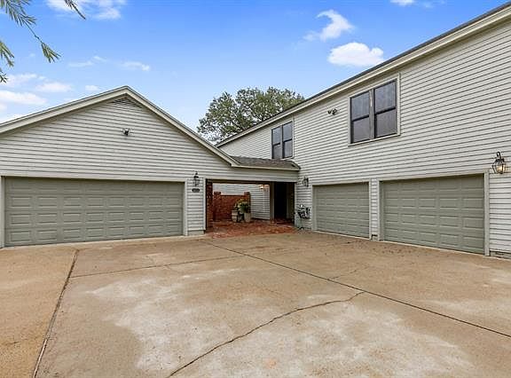 5th image of 7196 Moss Lake Ln