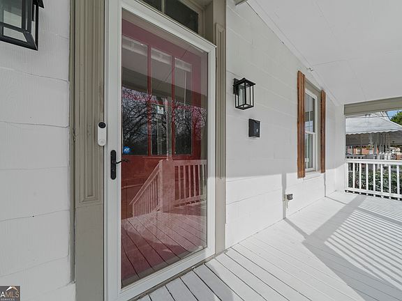 4th image of 1471 Jackson St