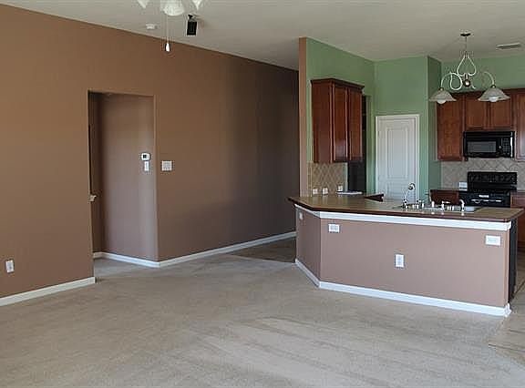 4th image of 2708 Saddlehorn Dr