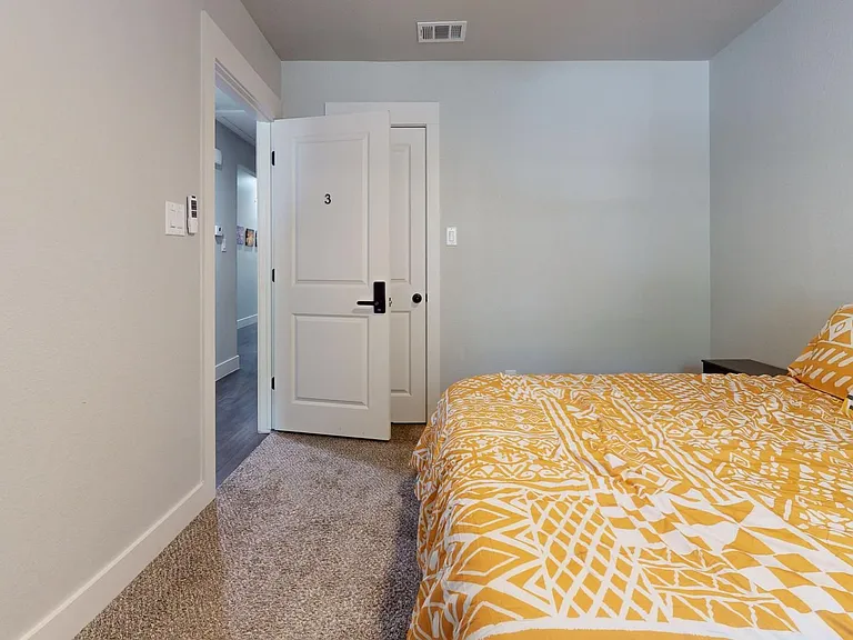 4627 Spring Garden St — Photo 11