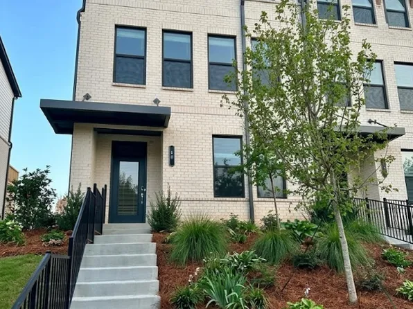 10 Peeples Dr, Lawrenceville, GA 30046