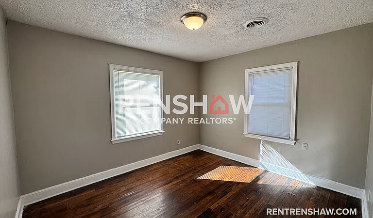 1330 Victor Dr — Photo 18