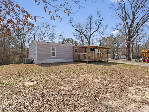 25349 McHenry Rd, Saucier, MS 39574