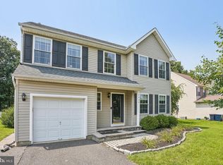 1432 Beverly Dr, Quakertown, PA 18951
