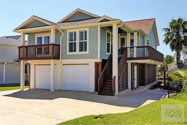 1st image of 230 Easterly Dr