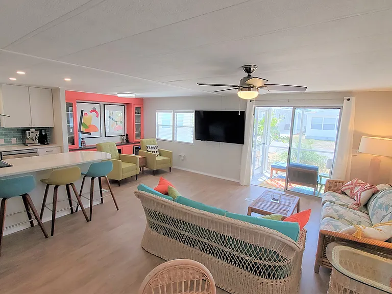 712 Carefree — Photo 11