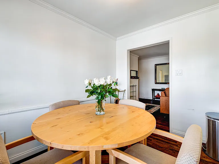 1254 Devon Ave — Photo 11