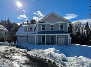 2 Osprey Ln, Falmouth, ME 04105