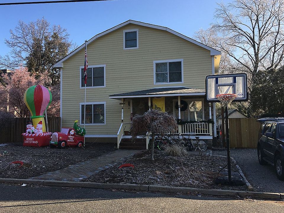 1st image of 188 Doretta St