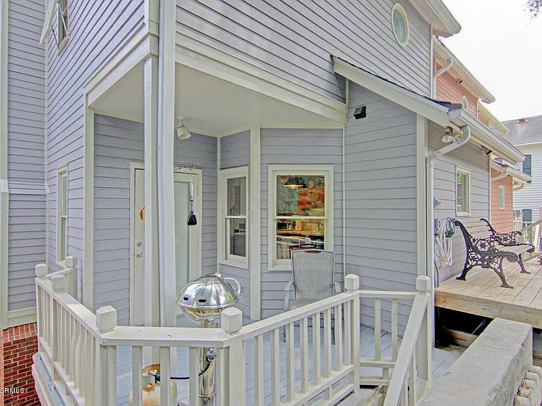 106 Ann St — Photo 15