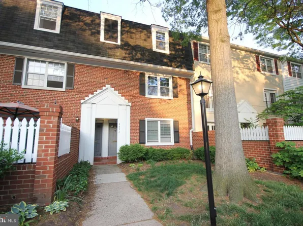 2832 S Wakefield St #C, Arlington, VA 22206