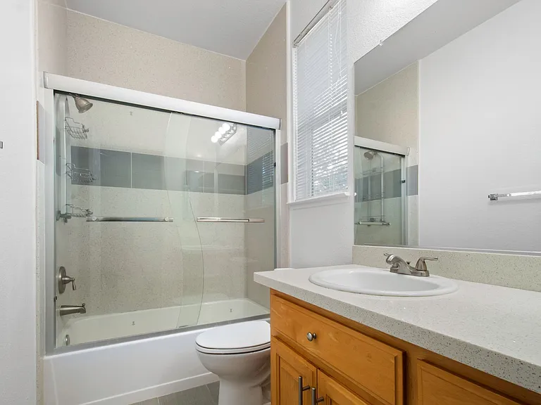 991 Zephyr Ln — Photo 47