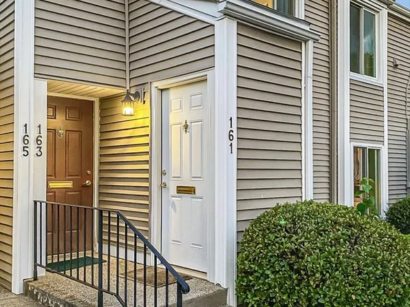 161 Nassau Dr #161, Springfield, MA 01129