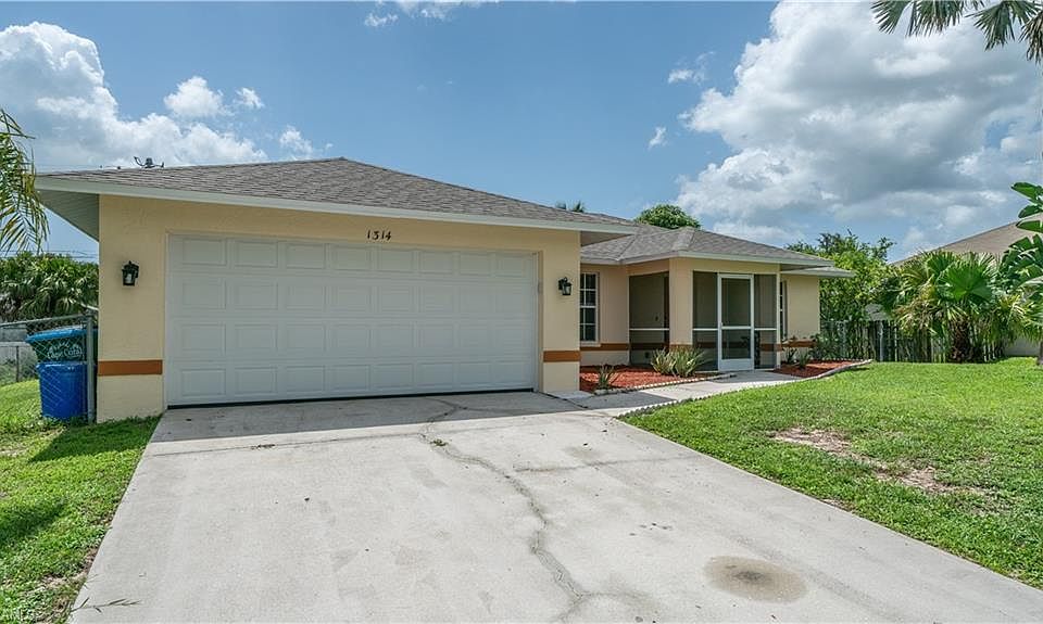 1st image of 1314 NE 12th Pl