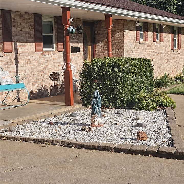 1st image of 2313 Drake Ln