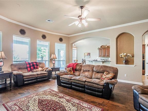 2nd image of 19605 Sangremon Way