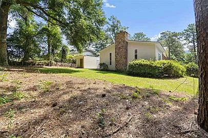 3 bed, 1.5 bath, 1486 sqft, $1,450 — Photo 2