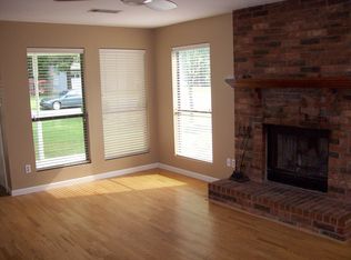 16 Oak Forest Pl, Maumelle, AR 72113