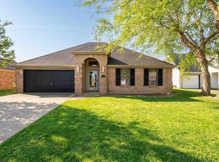 2530 Lake Shore Point, Owensboro, KY 42301