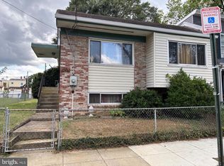 633 Raleigh Pl SE, Washington, DC 20032