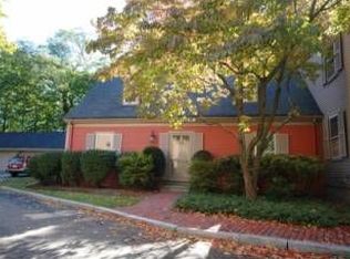 9 Russell Sq, Lexington, MA 02420
