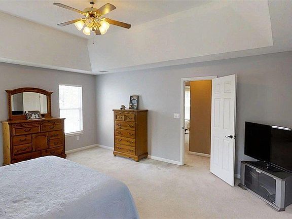 2nd image of 4072 Eagle Nest Dr