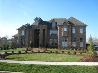 2281 Guilford Ln, Lexington, KY 40513