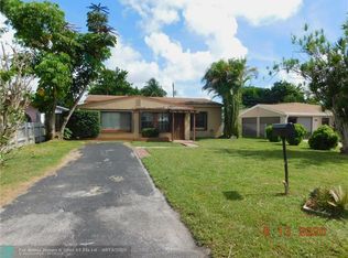 1755 NE 180th St, North Miami Beach, FL 33162