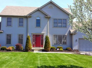 894 Fairfield Dr, Boardman, OH