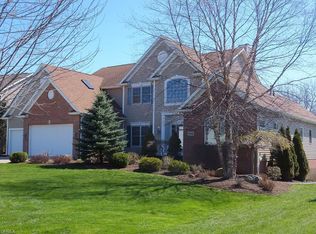 350 Lisa Ave SW, Hartville, OH 44632